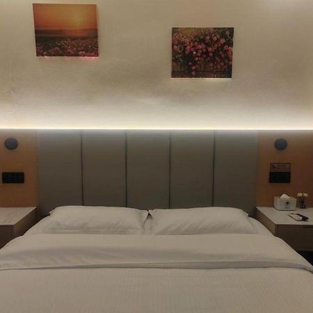 Greentree Inn Suzhou Wujiang Zhenze Town Zhennan Road Express Hotel Dış mekan fotoğraf